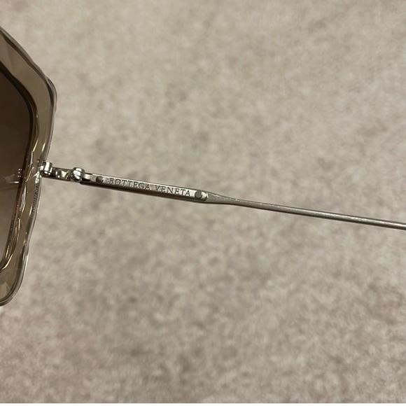 BRAND NEW🆕 💯Authentic- Bottega Veneta Oversized Squared Sunglasses - Picture 9 of 10